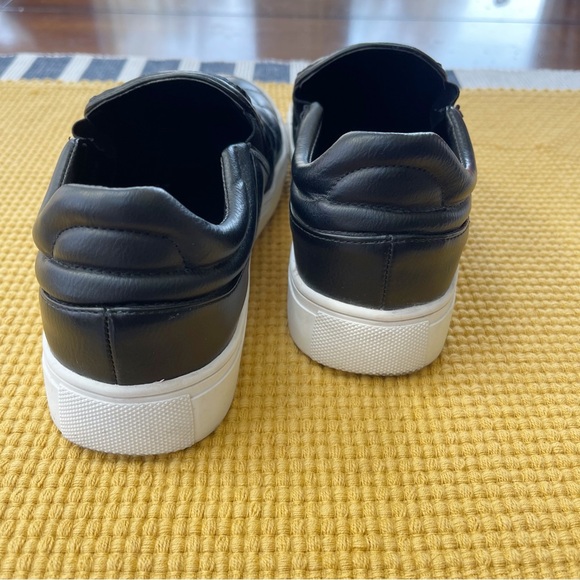 STEVE MADDEN ECENTRCQ BLACK QUILTED FAUX LEATHER SLIP ON SNEAKER - Picture 7 of 12